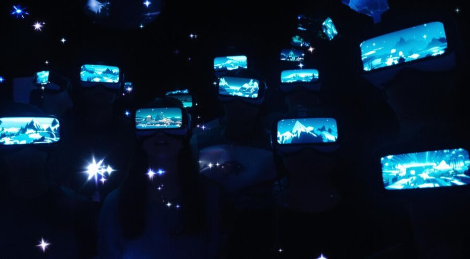 VRヘッドセットを着用したティーンエイジャーが、心配そうで困惑した表情をしている